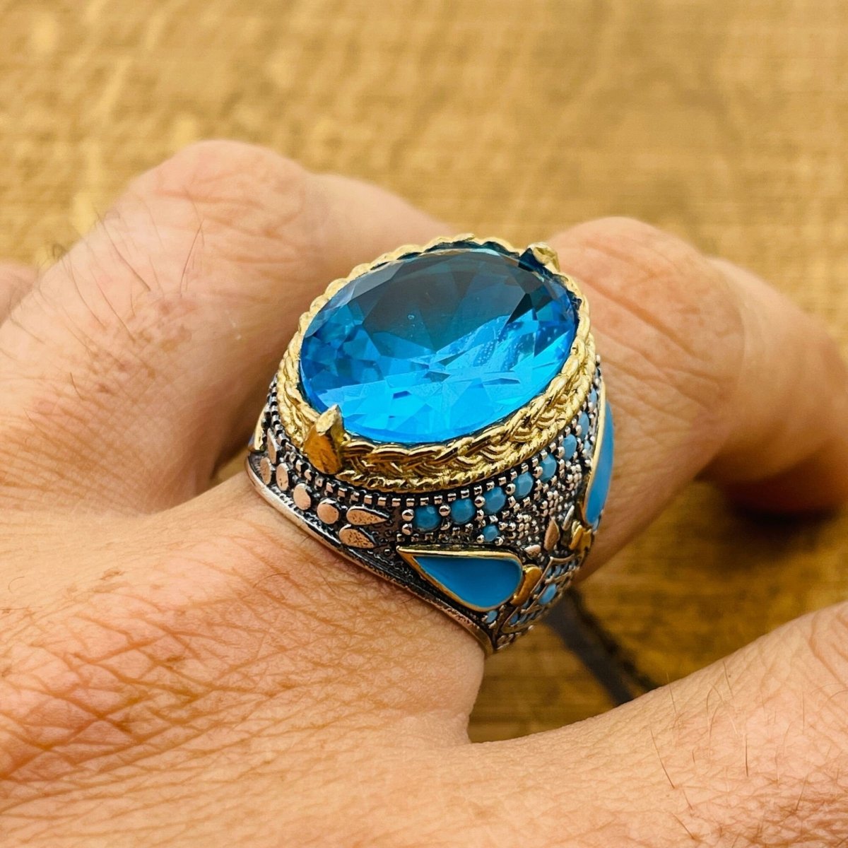 Aquamarine Oval Ring - TryAladdin