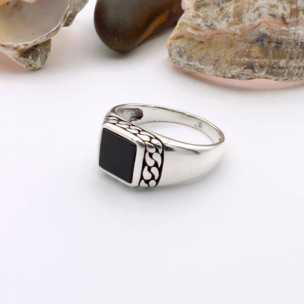 Black Onyx Squared Stone Men's Ring - TryAladdin