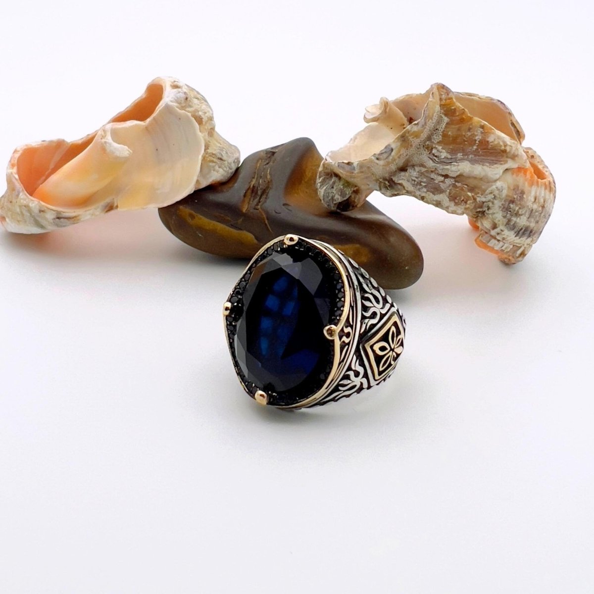 Blue Oval Sapphire Stone Men's Ring - TryAladdin