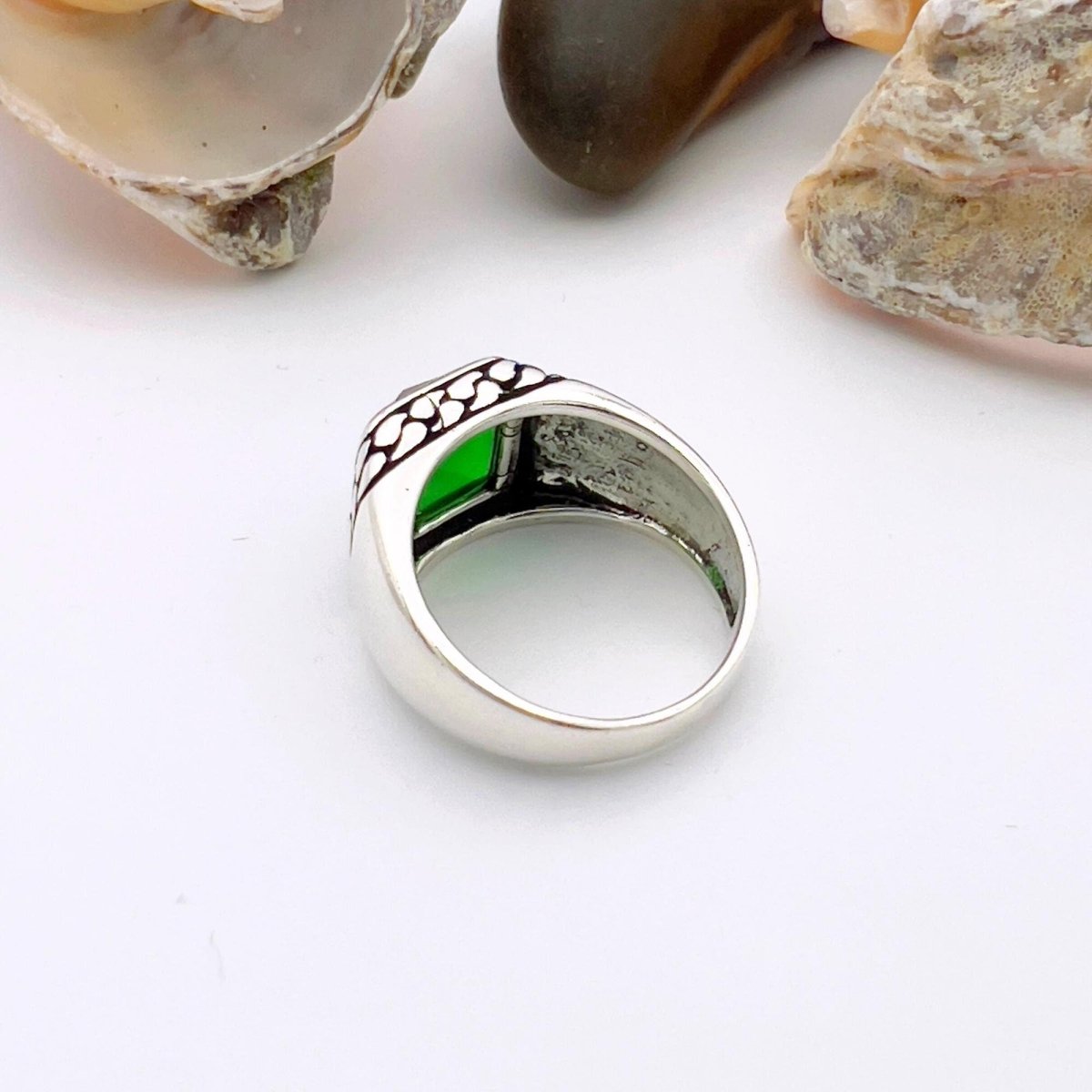 Emerald Squared Stone Ring Men - TryAladdin