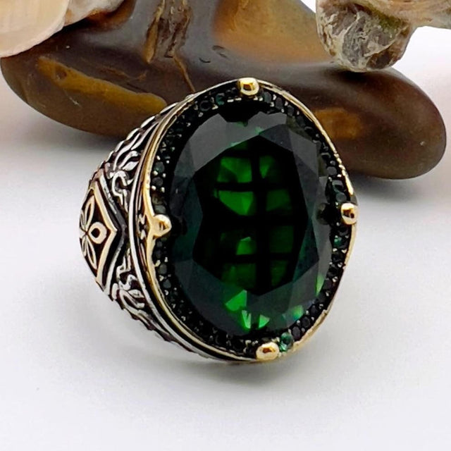 Green Emerald Oval Stone Men's Ring - TryAladdin