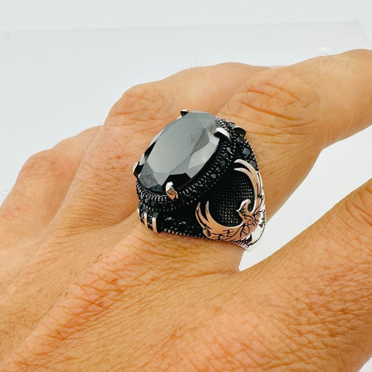 Handmade Men's Black Onyx Eagle Silver Ring - TryAladdin