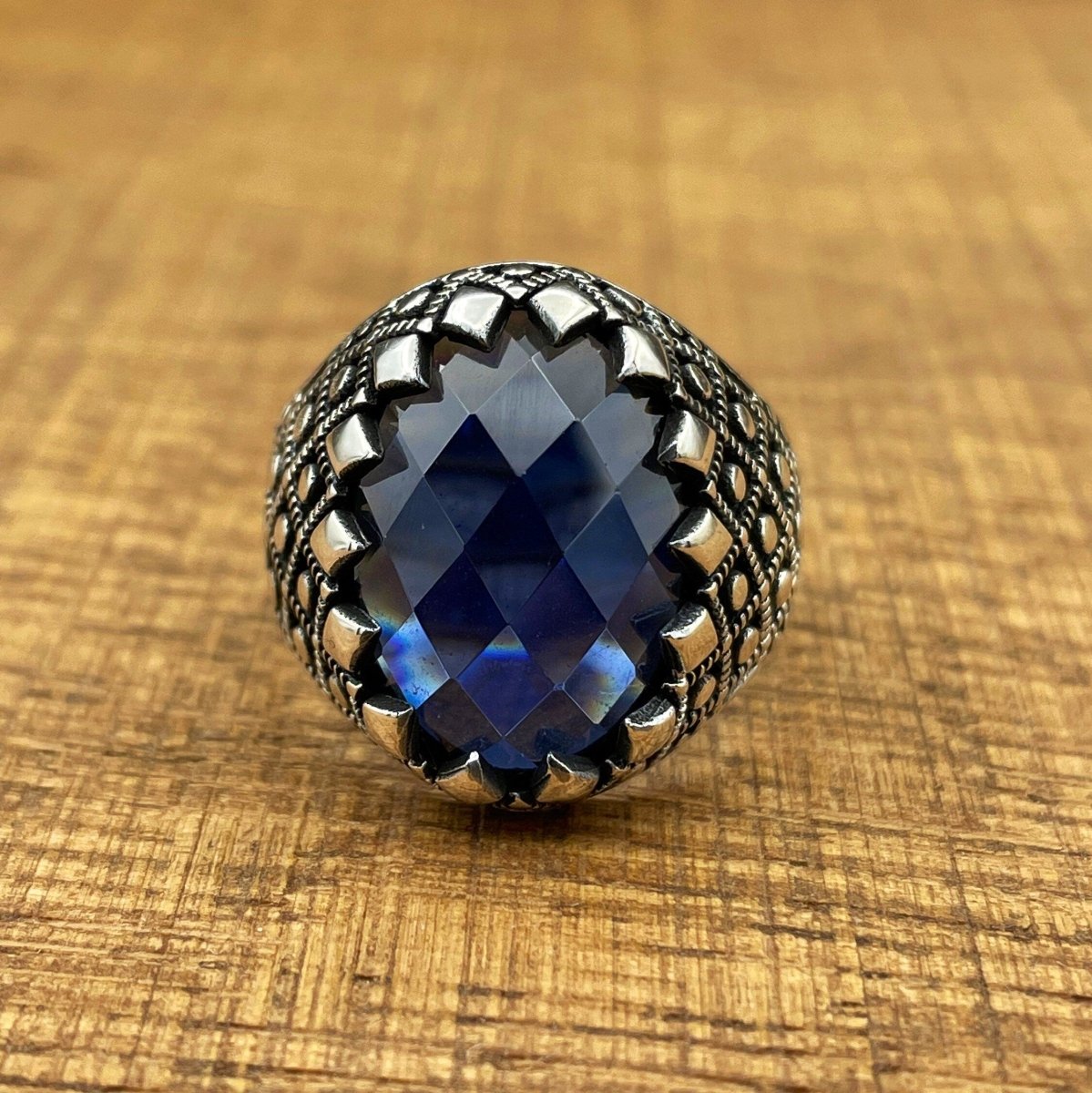 Handmade Men's Oval Blue Zircon Silver Ring - TryAladdin