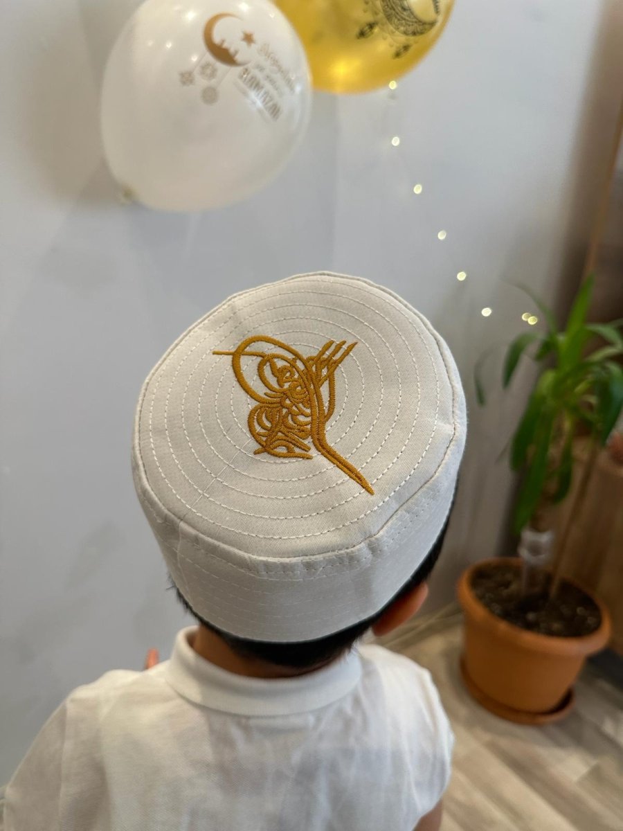 Hard Embroidered Children's Prayer Cap with Ottoman Tugra Design - TryAladdin