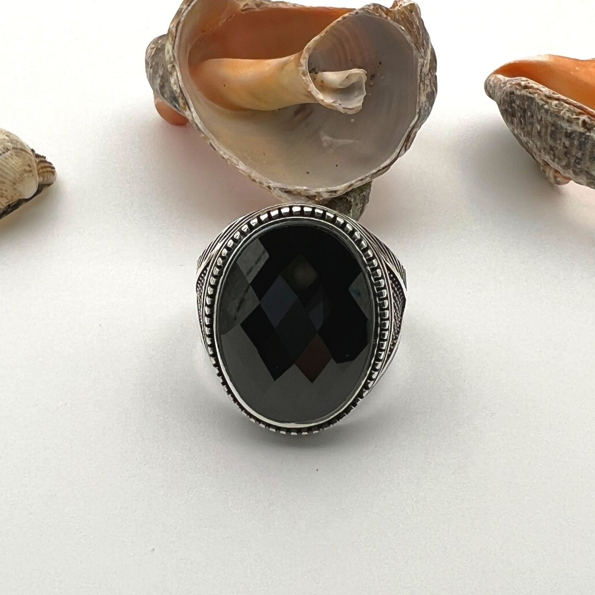 Men's Black Onyx Oval Stone Silver Ring - TryAladdin