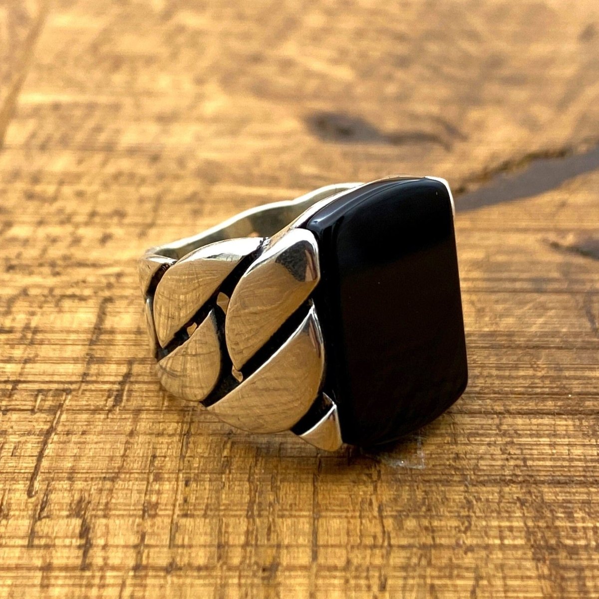 Men's Black Onyx Square Stone Silver Ring - TryAladdin