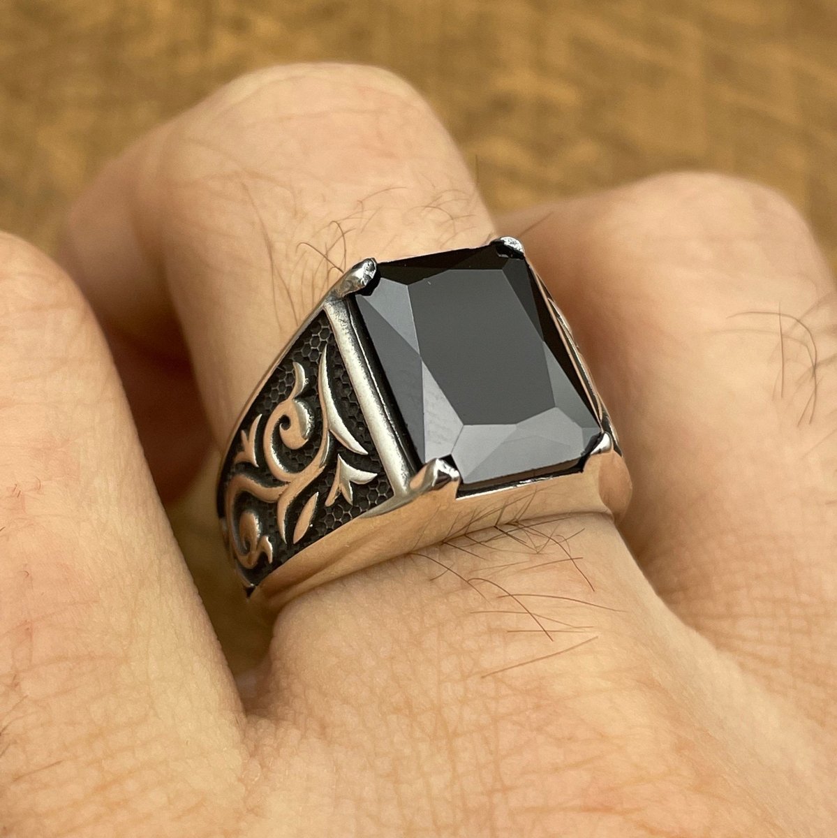 Men's Black Onyx Stone Silver Ring - TryAladdin