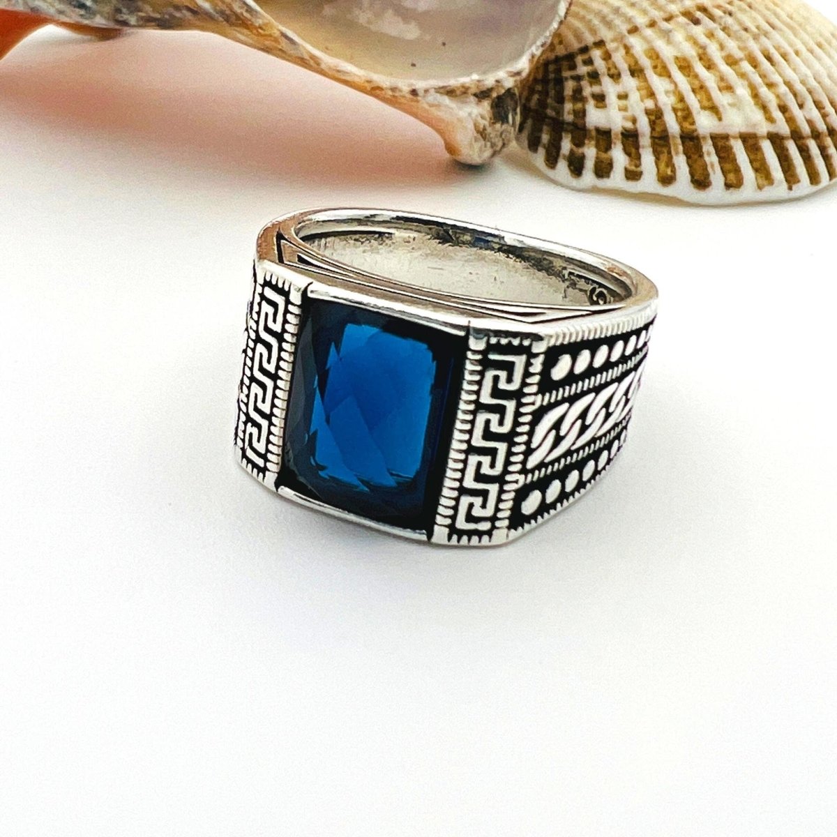 Men's Blue Sapphire Gemstone Ring - TryAladdin