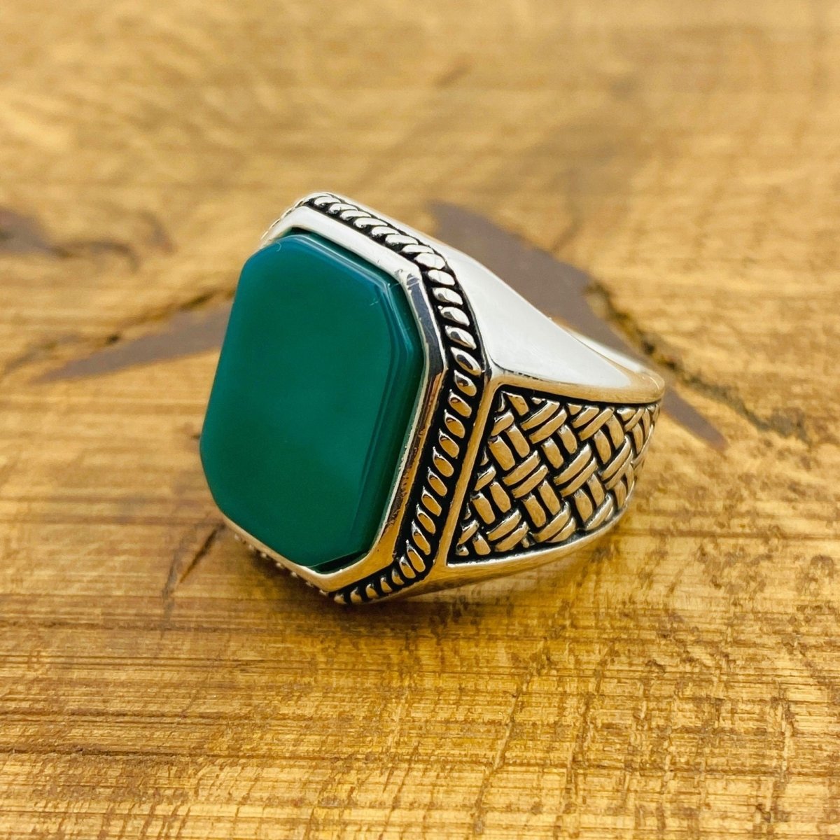 Men's Green Agate Gemstone Silver Ring - TryAladdin