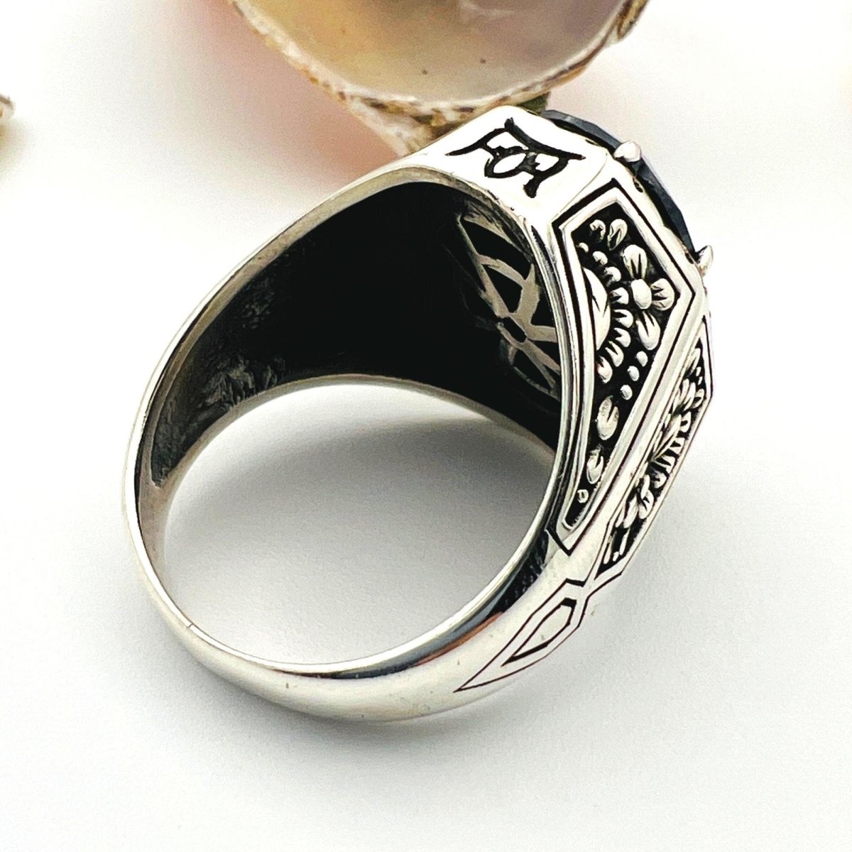 Men's Onyx Silver Ring (19g) - TryAladdin