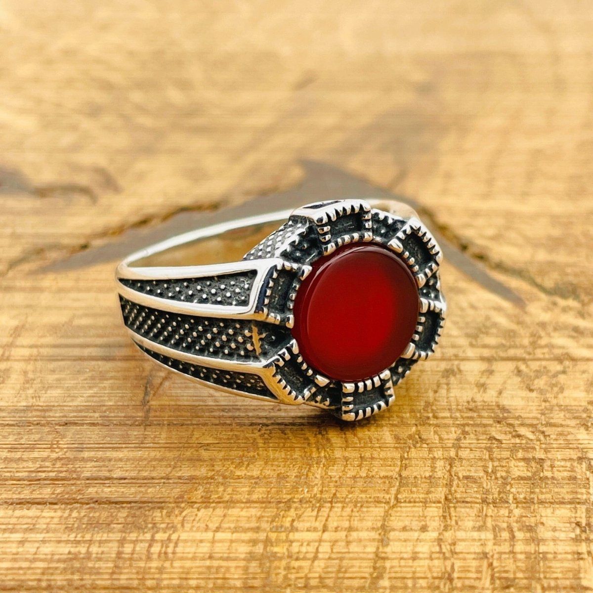 Men’s Red Agate Oval Ring - TryAladdin