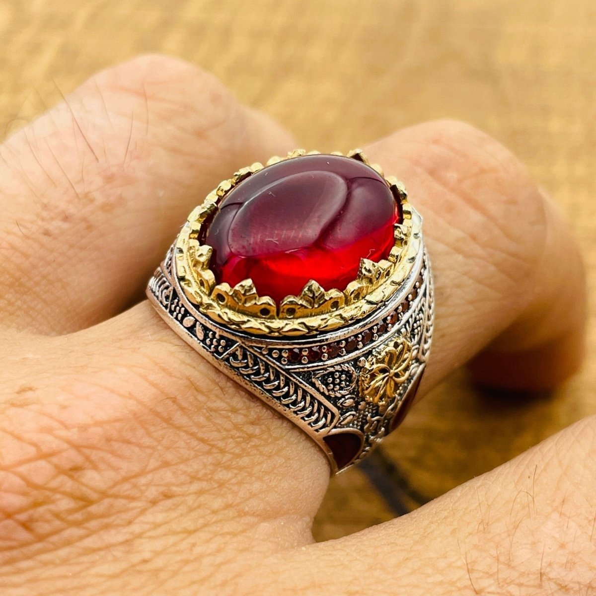 Men's Red Oval Agate Ring - TryAladdin