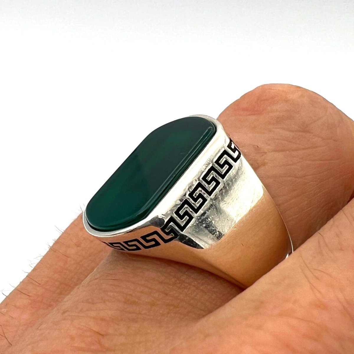 Men's Yemeni Aqeeq Stone Green Agate 925 Sterling Silver Ring - TryAladdin