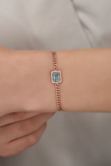 Nereze | Rose Gourmet Chain Aquamarine Single Stone Bracelet - TryAladdin