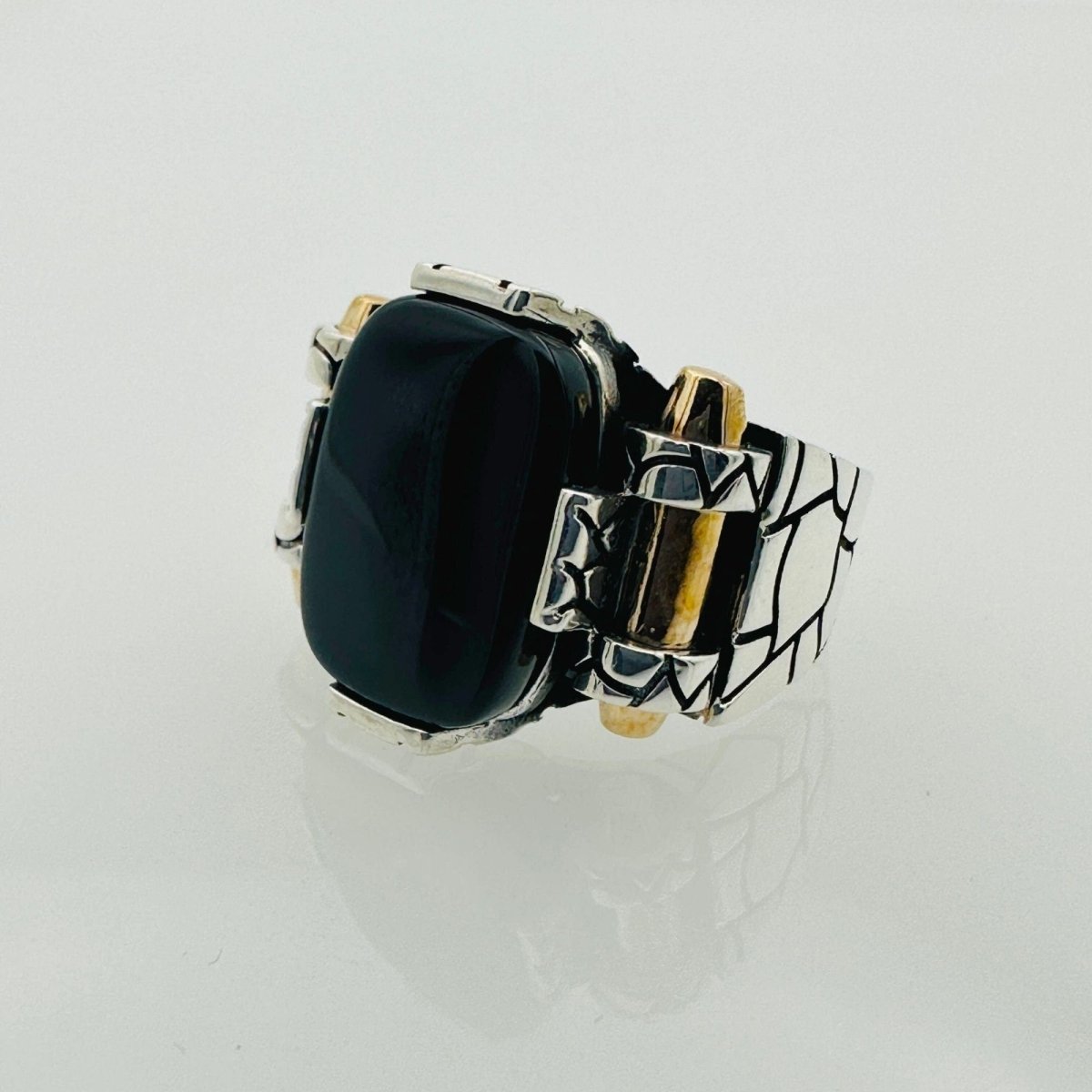 Onyx Men's Ring - TryAladdin