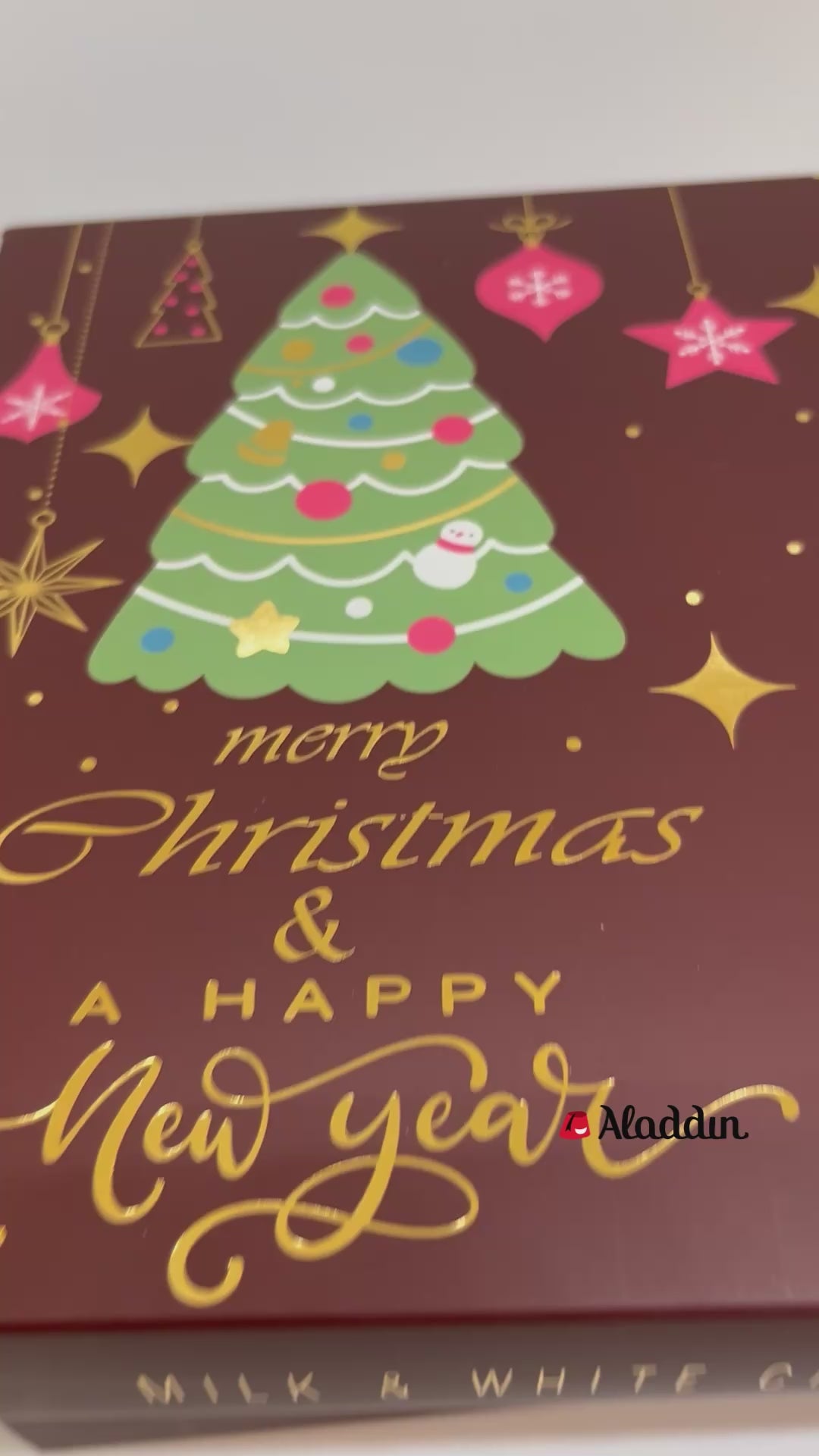 Ema Schokoladenmilch- und weiße Schokoladentrüffel mit Pfefferminzcremefüllung - Frohe Weihnachten Box - 250g