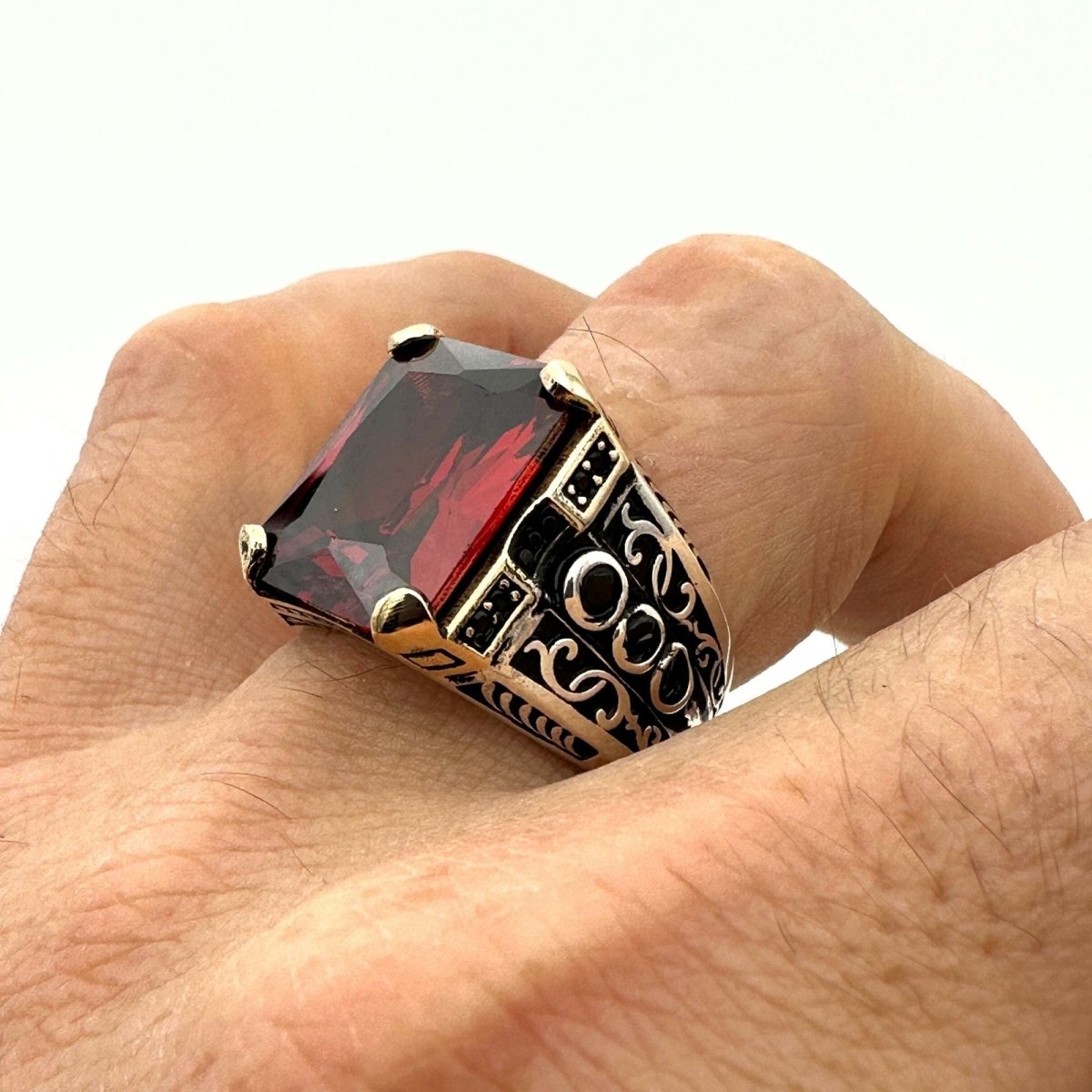 Red Ruby Square Stone Men's Silver Ring - TryAladdin