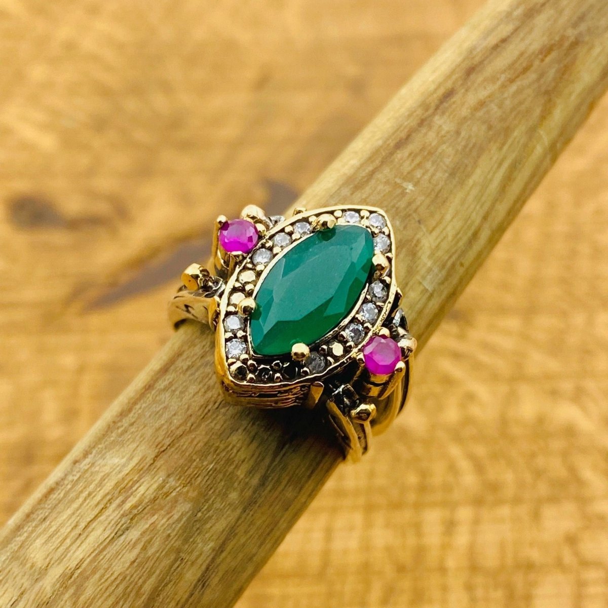 Reversible Ruby Emerald Stone Ring - TryAladdin