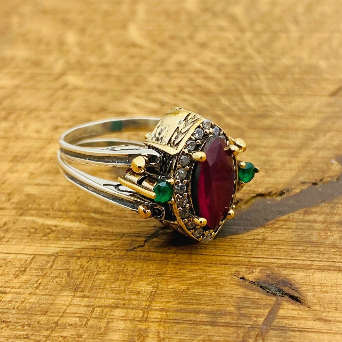 Reversible Ruby Emerald Stone Ring - TryAladdin