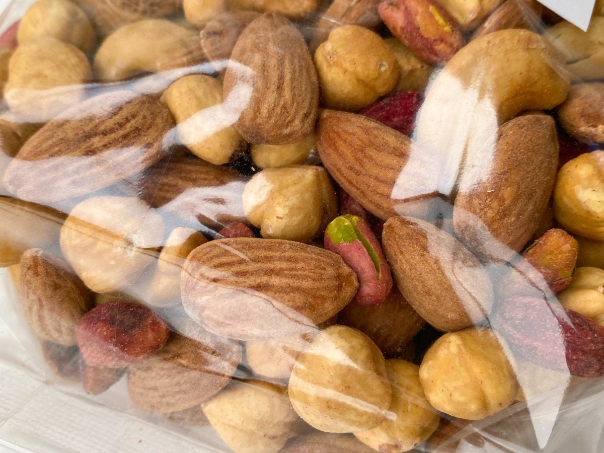 Serde | Premium Mixed Nuts (Almond, Hazelnut, Unshelled Pistachio, Cashew) - TryAladdin