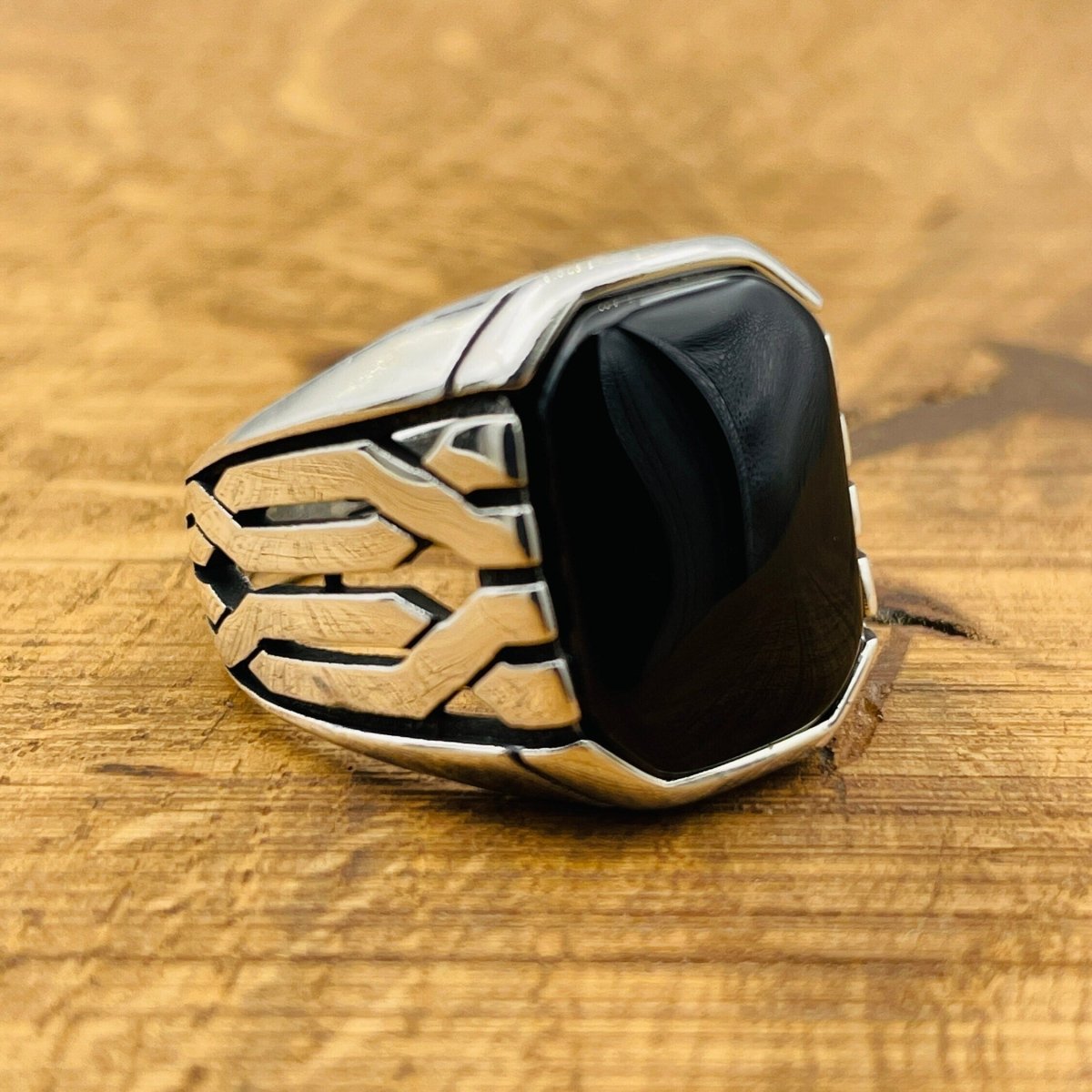 Sterling Silver 925 Handmade Onyx Stone Men's Ring - TryAladdin