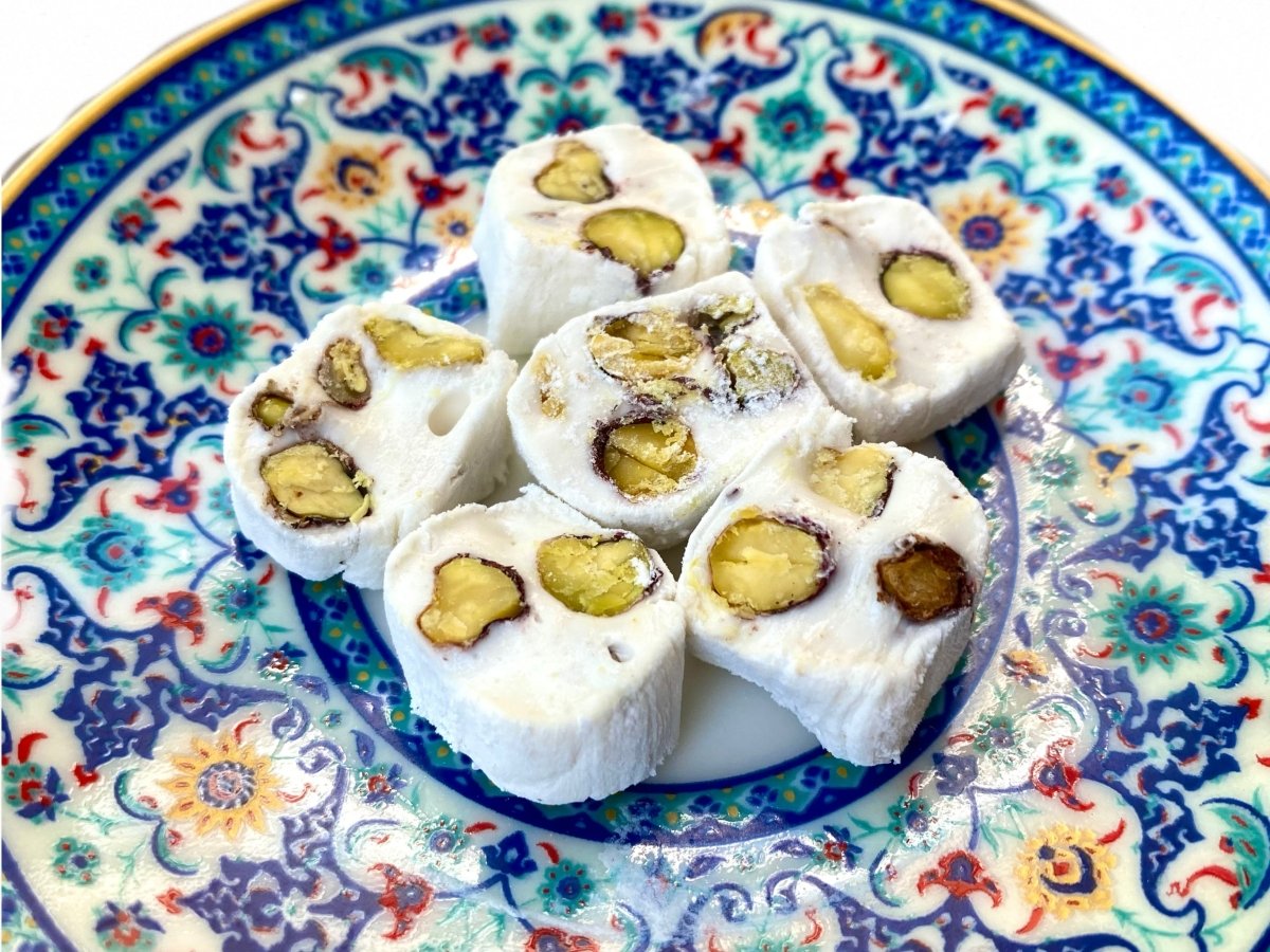 Sultanas | Turkish Pasha Pistachio Finger Delight - TryAladdin