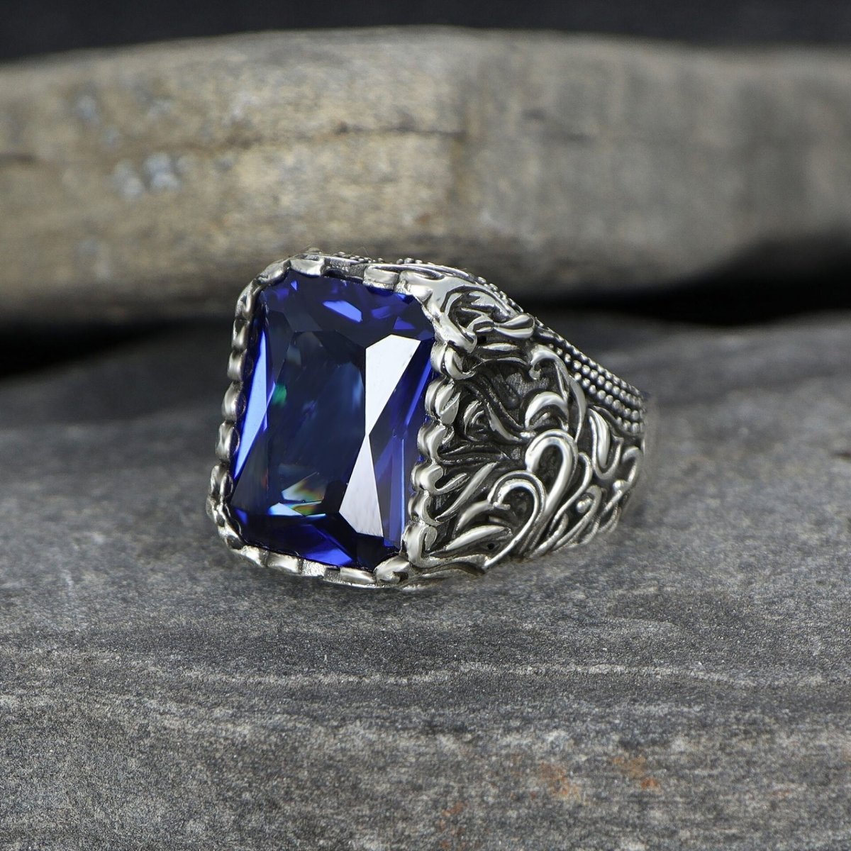 Tesbihevim | Silver Ring for Men with Parliament Blue Zircon Stone - TryAladdin