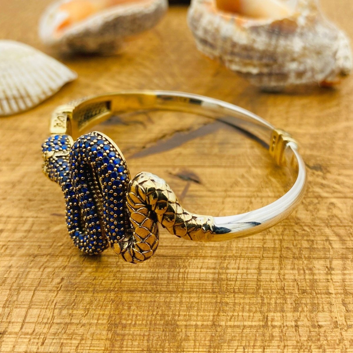 Women's Adjustable Snake Figure Blue Sapphire Bracelet - TryAladdin