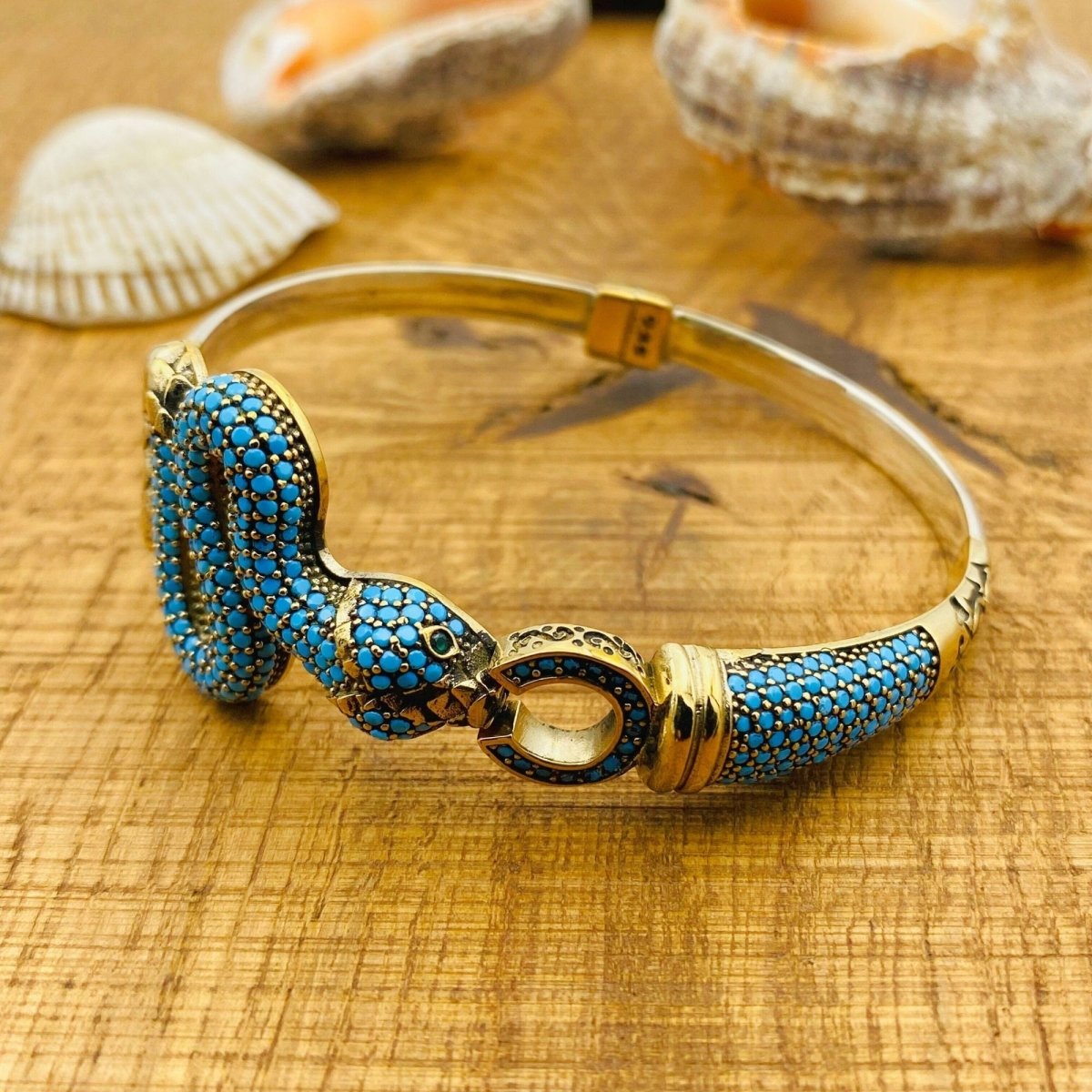 Women's Adjustable Snake Head Turquoise Bracelet - TryAladdin