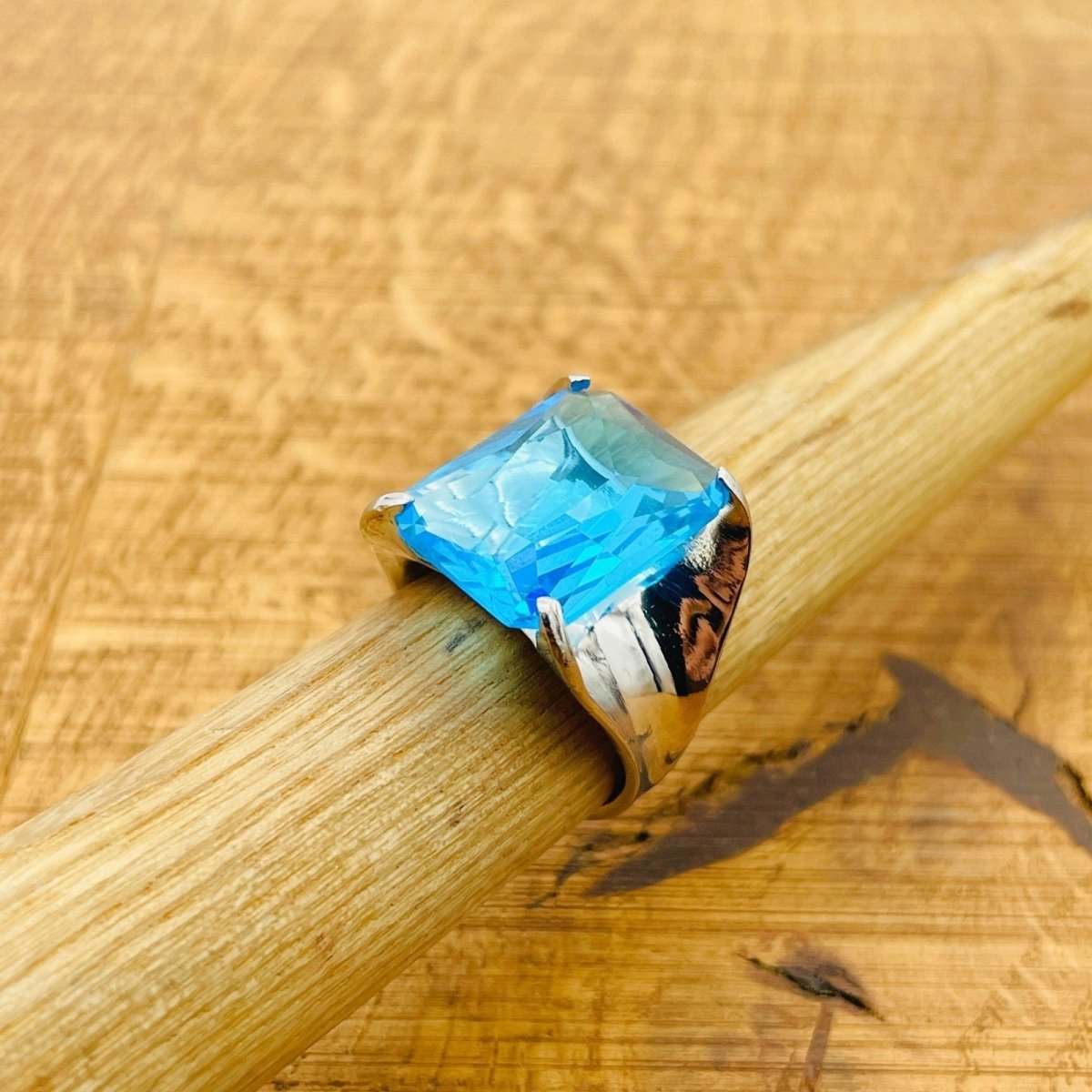 Women's Aquamarine Stone Ring - TryAladdin