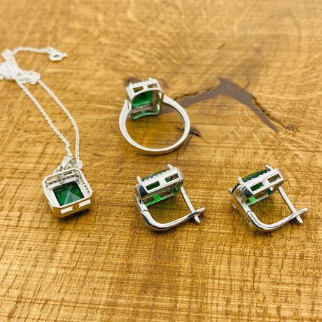 Women's Emerald Stone Jewelry Set - TryAladdin