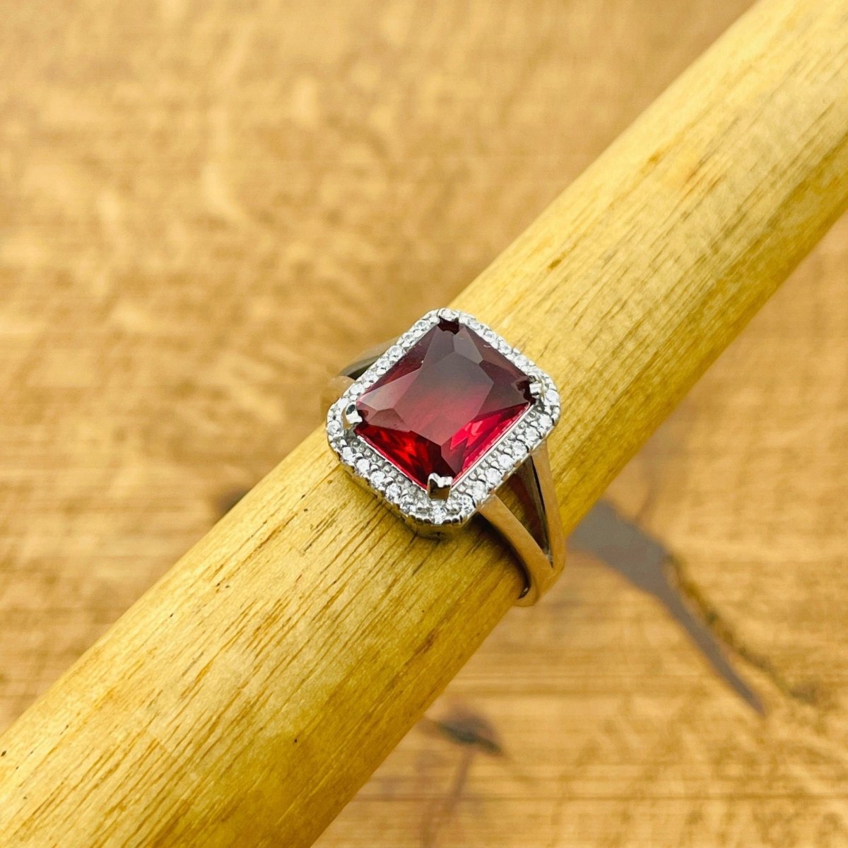 Women's Ruby Silver Ring - TryAladdin