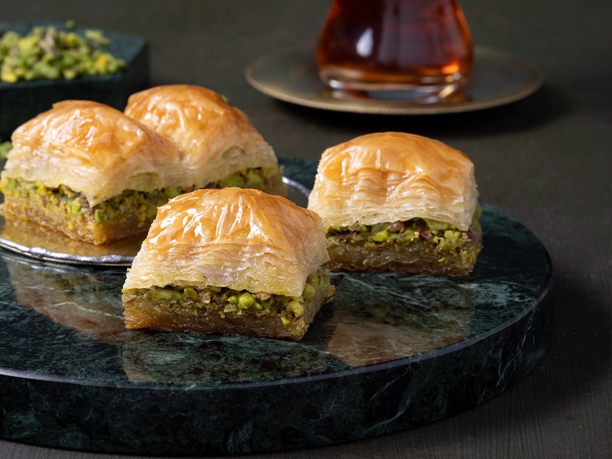 Karakoy Gulluoglu | Baklava with Pistachio in Metal Gift Box - TryAladdin