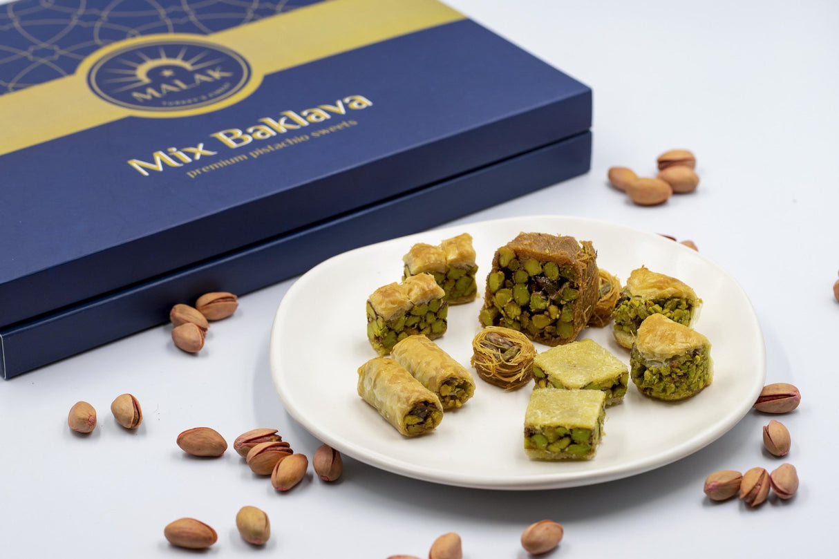 Malak | Premium Mix Baklava (1.65 lb | 750 g) - TryAladdin